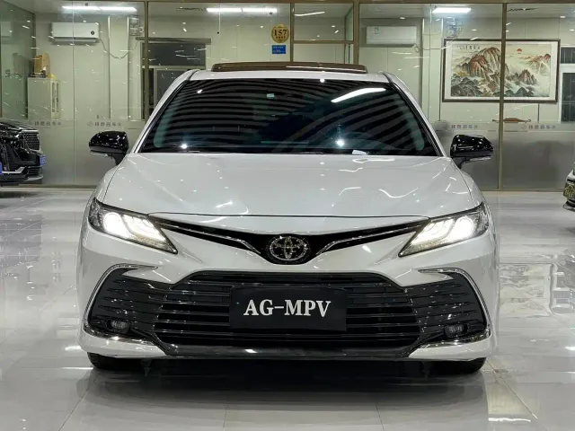 Toyota Camry 2021 2.0G Luxury Edition — Фото автомобиля 2