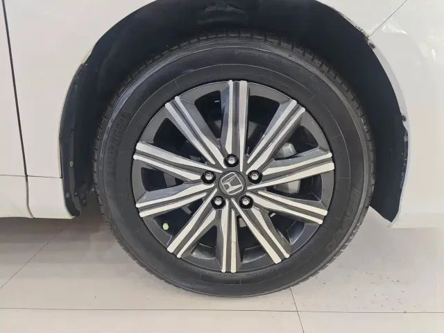 Honda Odyssey — Фото автомобиля 15