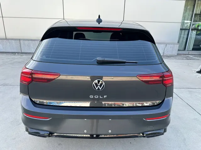 Volkswagen Golf — Фото автомобиля 21