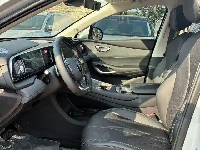 BYD Sealion 05 EV — Фото автомобиля 4
