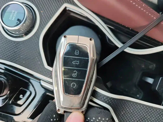 Geely Xingyue L — Фото автомобиля 9