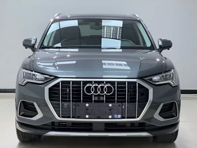 Audi Q3 — Фото автомобиля 2