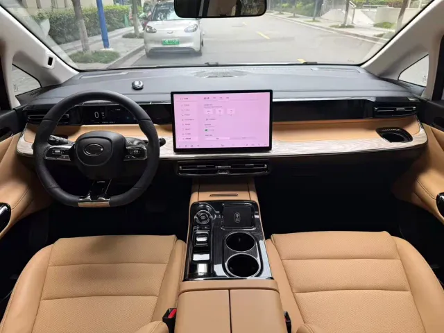 GAC Trumpchi E8 — Фото автомобиля 4