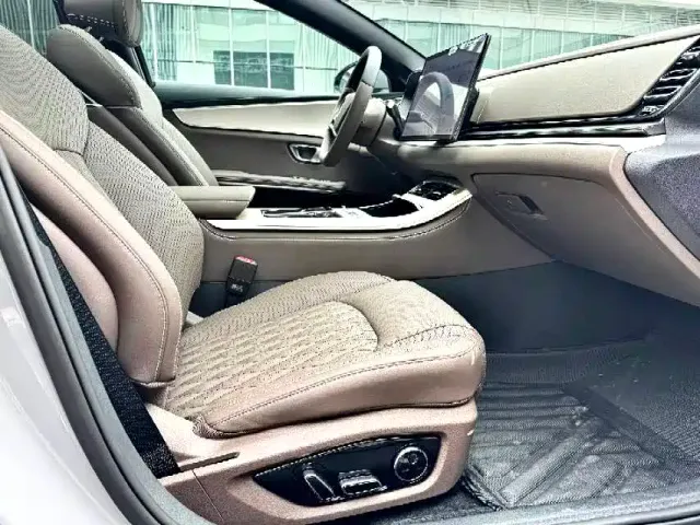 BYD Han — Фото автомобиля 6