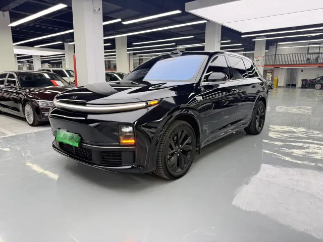 Фотография автомобиля — Li Auto L7