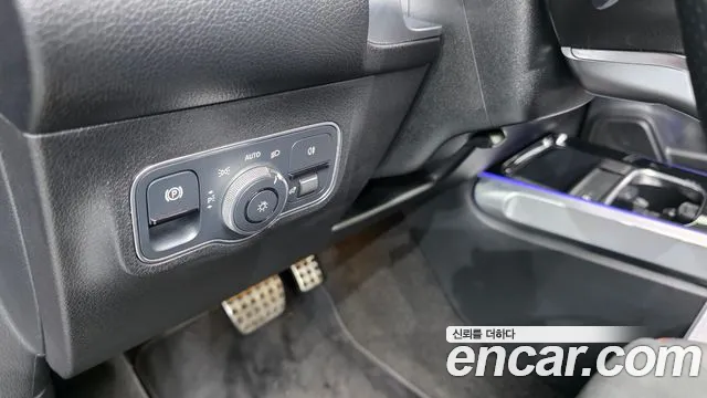Mercedes-Benz GLB-Class — Фото автомобиля 18