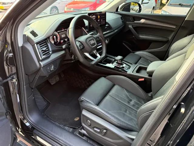 Audi Q5L — Фото автомобиля 9