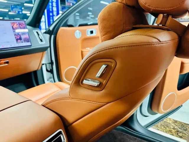 Li Auto L7 — Фото автомобиля 26