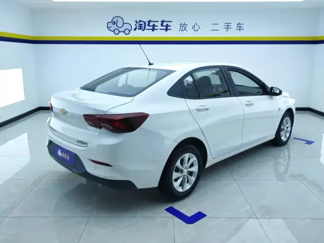 Chevrolet Cavalier — Фото автомобиля 3