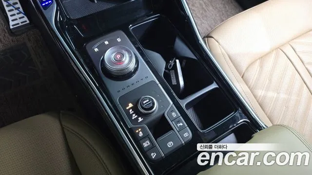 Kia Sorento Новый Sorento 4 поколение Дизель 2.2 4WD — Фото автомобиля 9