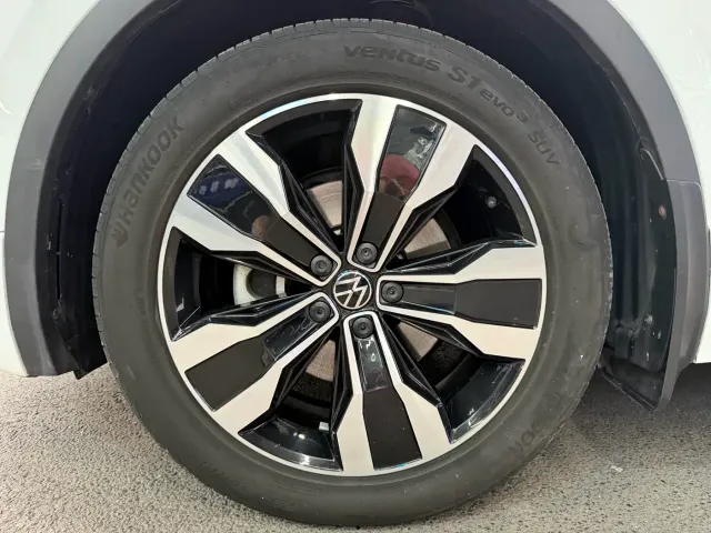 Volkswagen Tiguan L — Фото автомобиля 5