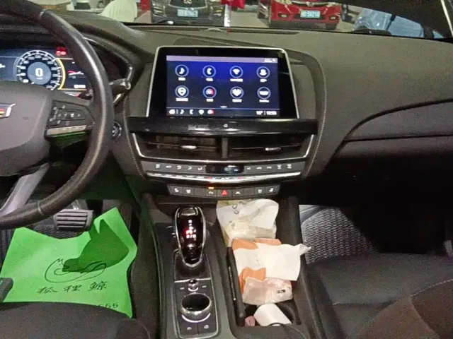 Cadillac CT5 — Фото автомобиля 12