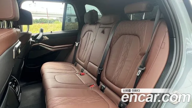 BMW X5 — Фото автомобиля 12