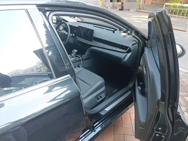 Toyota Camry — Фото автомобиля 19