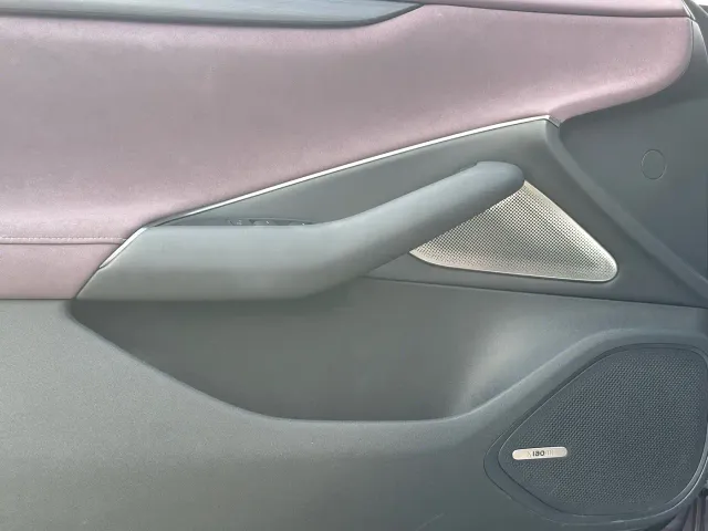 Xiaomi SU7 — Фото автомобиля 14