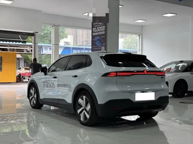 Deepal S05 — Фото автомобиля 12