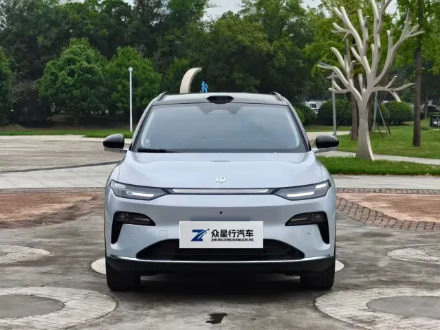 Leapmotor C11 — Фото автомобиля 2