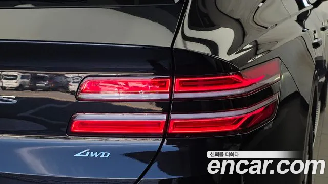 Genesis GV80 — Фото автомобиля 8