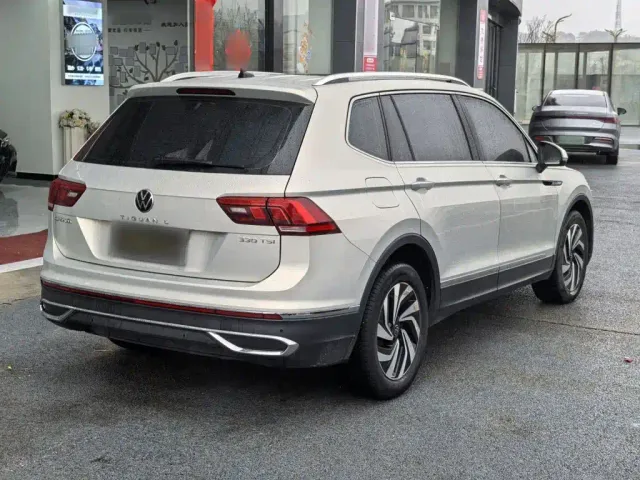 Volkswagen Tiguan L — Фото автомобиля 6