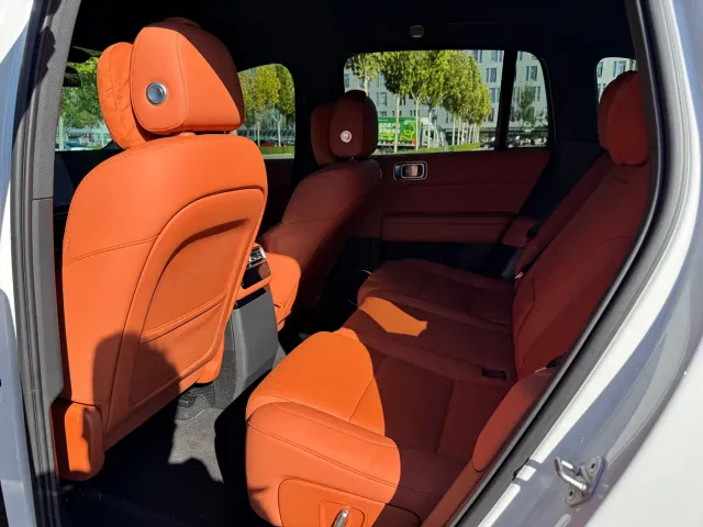 Li Auto L6 — Фото автомобиля 8