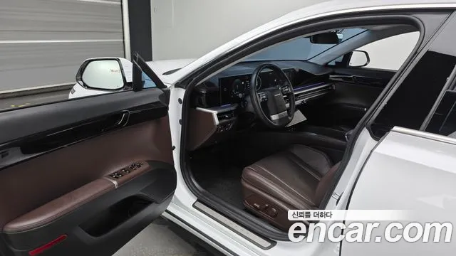 Hyundai Grandeur GN7 — Фото автомобиля 15
