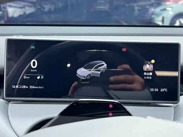 Nio ET5 Touring — Фото автомобиля 10