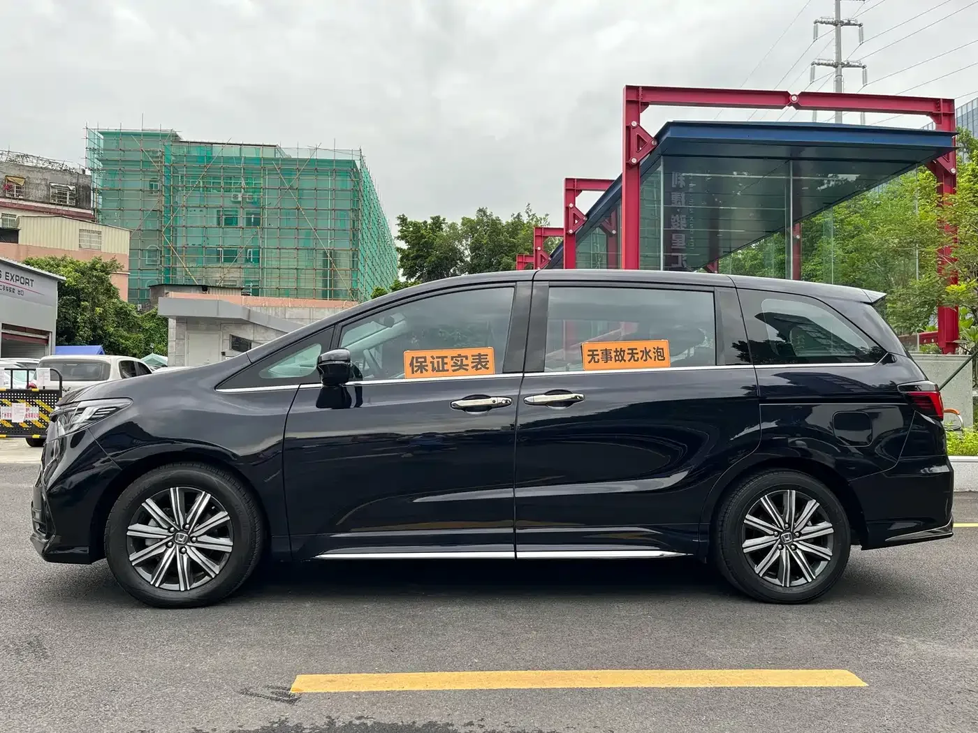 Honda Odyssey 2022 2.0L e:HEV Sharp·Enjoyment Edition — Фото автомобиля 3