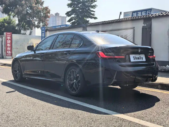 BMW 3 Series — Фото автомобиля 10