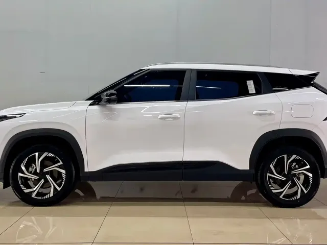 Geely Boyue — Фото автомобиля 5