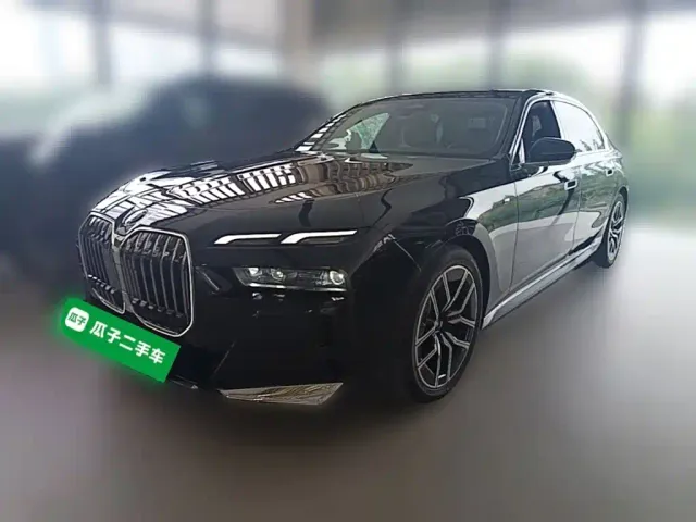 Фотография автомобиля — BMW 7 Series