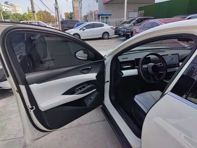 BYD Seal 06 — Фото автомобиля 15