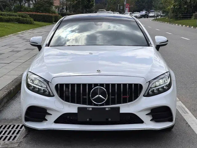 Mercedes-Benz C-Class — Фото автомобиля 2