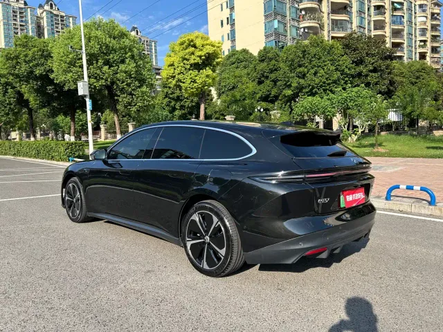 Nio ET5 Touring — Фото автомобиля 5
