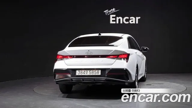 Hyundai AVANTE Новый Avante (CN7) — Фото автомобиля 4