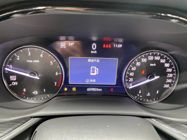 Buick Envision Plus — Фото автомобиля 13