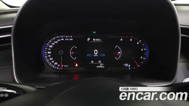 Hyundai Tucson Tucson (NX4) Дизель 2.0 2WD — Фото автомобиля 8