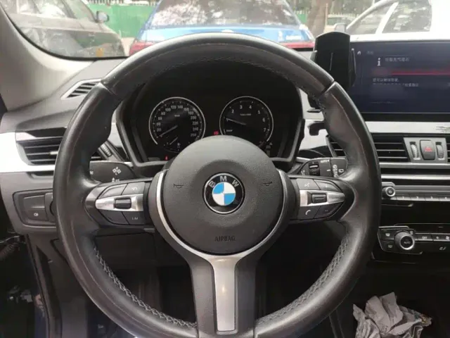 BMW X1 — Фото автомобиля 10
