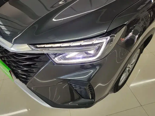 Roewe RX5 — Фото автомобиля 23
