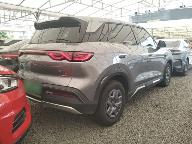 BYD Yuan UP — Фото автомобиля 6