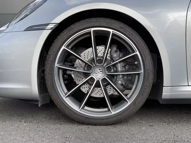 Porsche 911 — Фото автомобиля 7