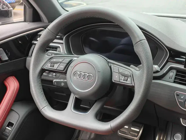 Audi A4L — Фото автомобиля 5