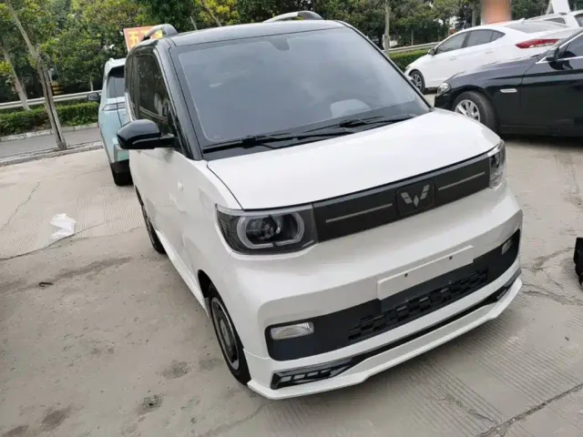 Wuling Hongguang Mini EV — Фото автомобиля 3