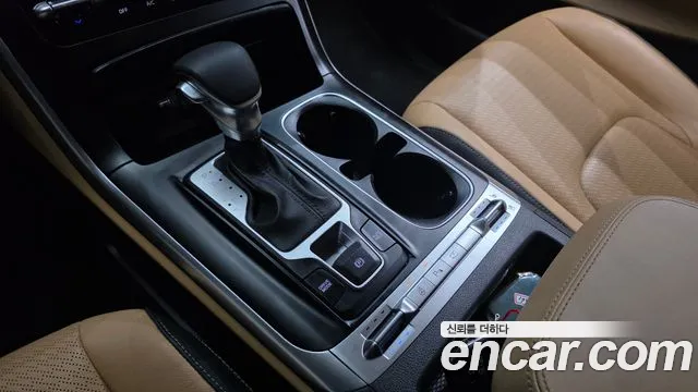 Kia Canival Carnival 4 поколение Бензин 9 мест Prestige — Фото автомобиля 9