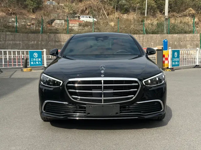 Mercedes-Benz S-Class — Фото автомобиля 2