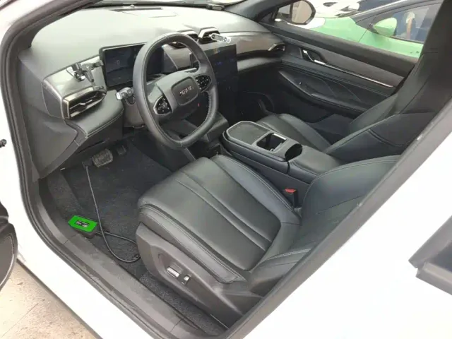 Dongfeng Fengshen L7 — Фото автомобиля 14