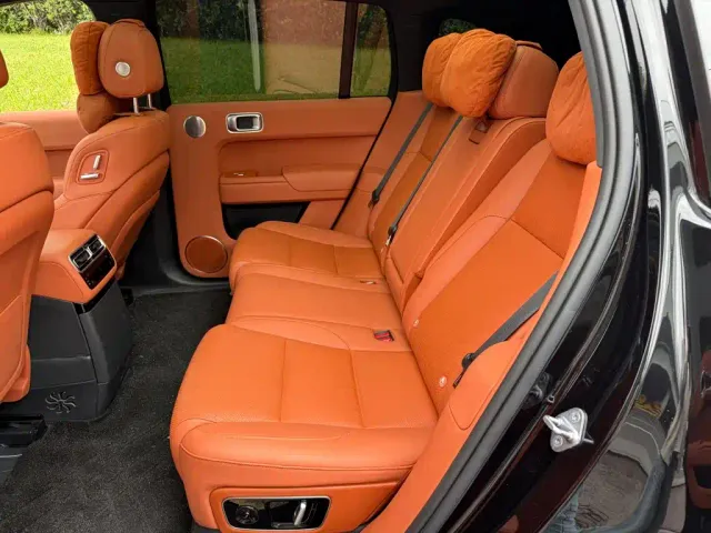 Li Auto L7 — Фото автомобиля 12