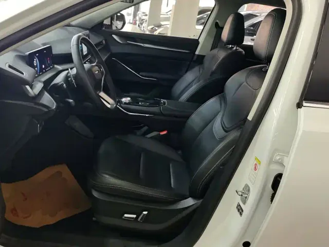 Haval H6 — Фото автомобиля 9