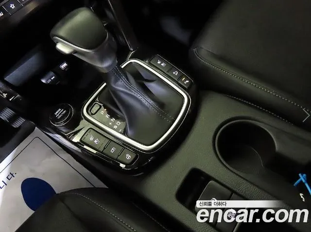 Kia Seltos — Фото автомобиля 12