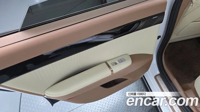 Hyundai Grandeur GN7 — Фото автомобиля 14