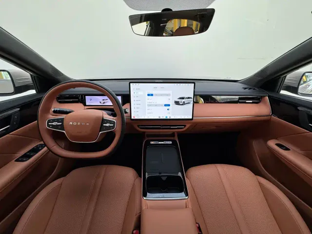 Roewe i6 — Фото автомобиля 5